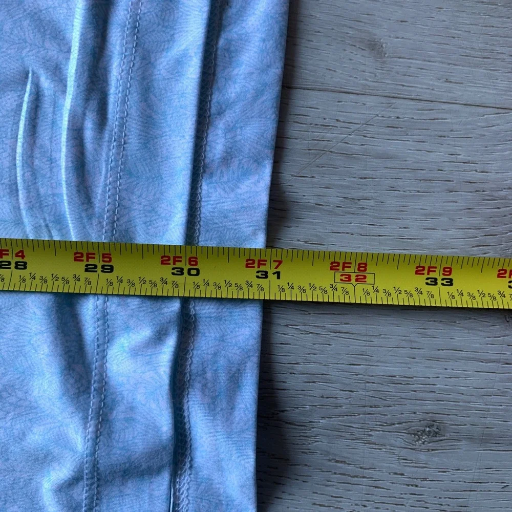 Johnnie-O Clegg Solid Piqué‎ Performance Golf Polo in light blue